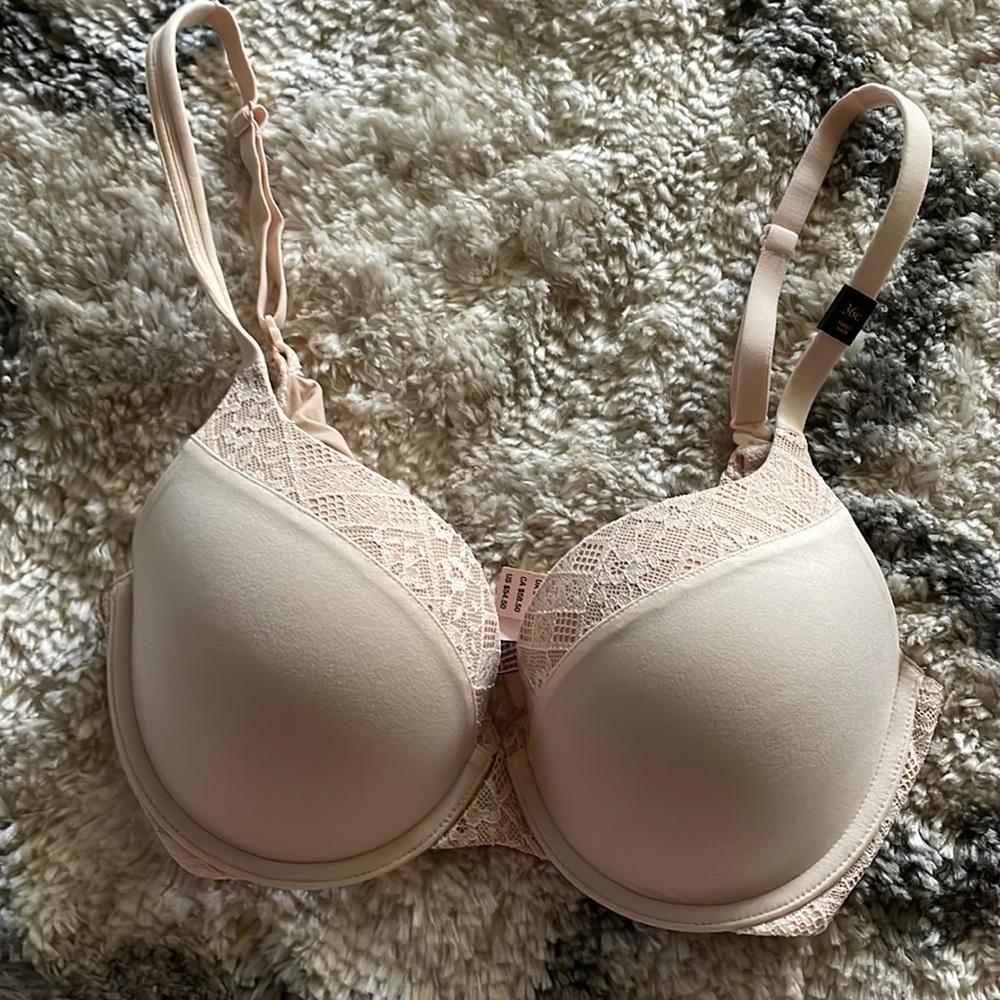 NWT vs bra 36c